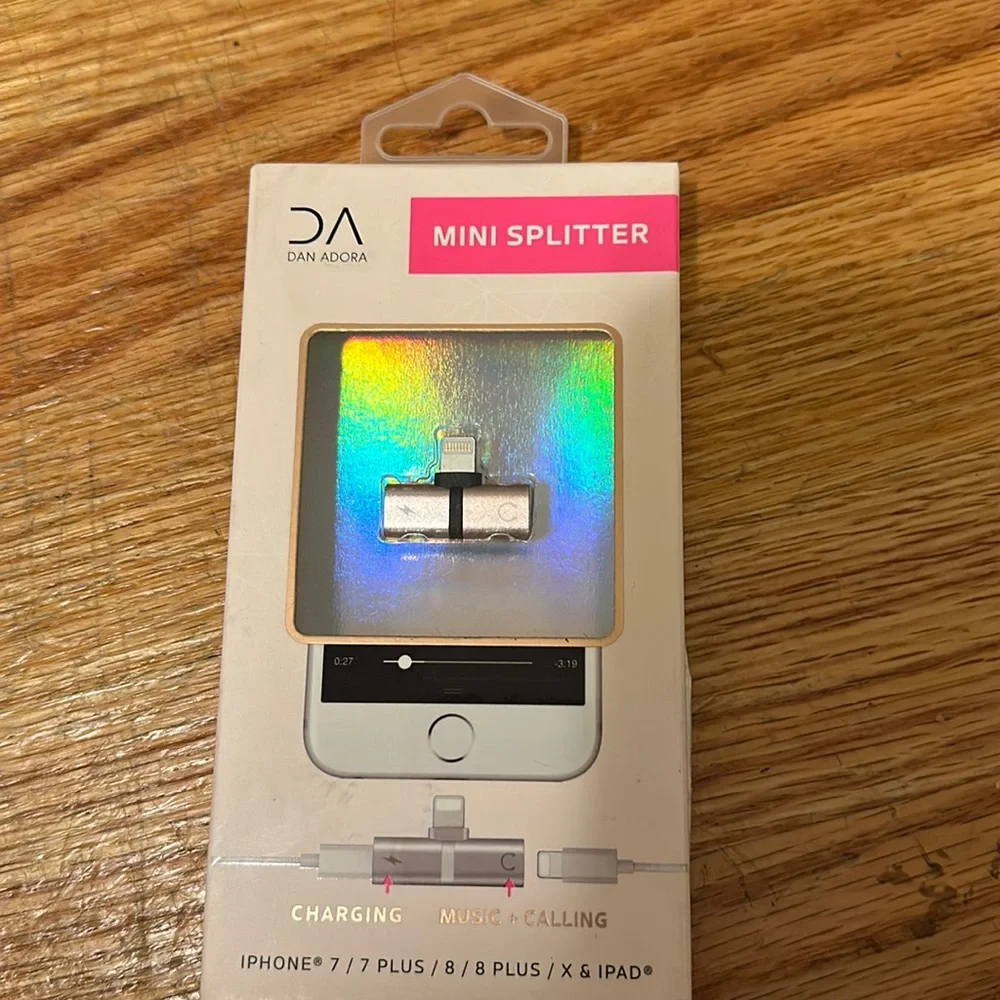 Urban Outfitters Mini Lightning Splitter Rose Gold